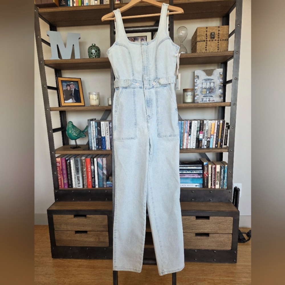 NWT - Good American Light Wash Denim Jumpsuit, Size 2, Fits Up to Size 6